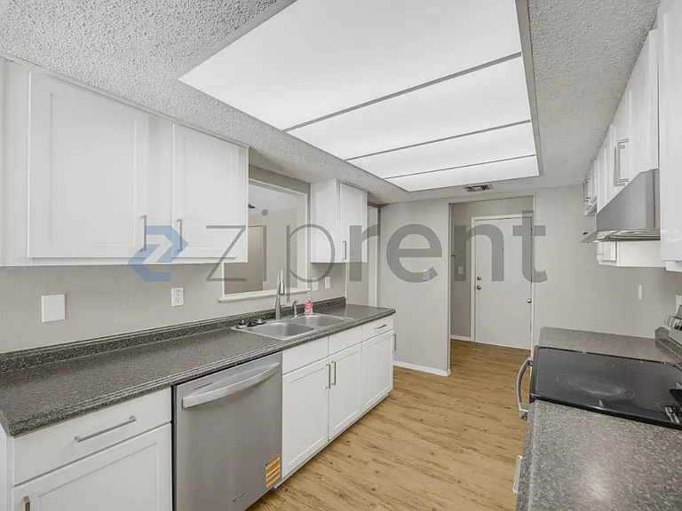 8318 Tuxford — Photo 11