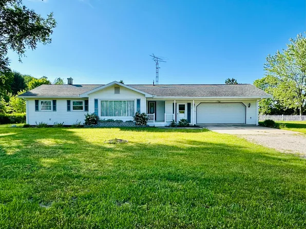 3713 Riggsville Rd, Cheboygan, MI 49721