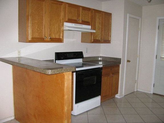 3rd image of 3614 Calle Costa Rica