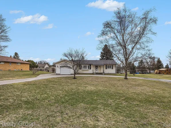 8160-32 Mile Rd, Washington, MI 48095