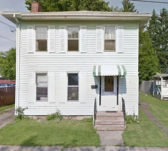 207 Chestnut St photo 1