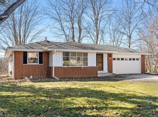 11941 N Ridgeway Ave, Mequon, WI 53097