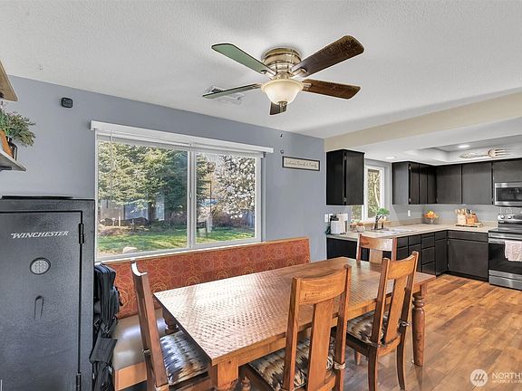 4th image of 505 N Hubbard Avenue