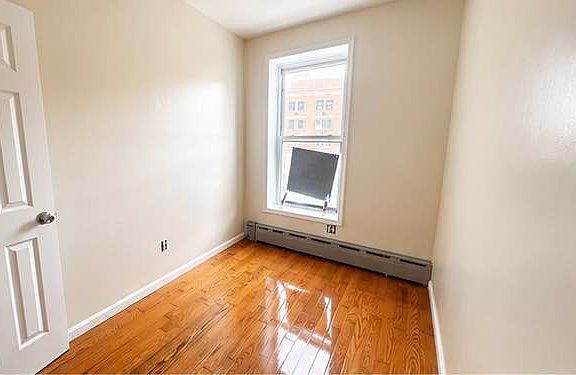 4th image of 2194 Fulton St APT 2
