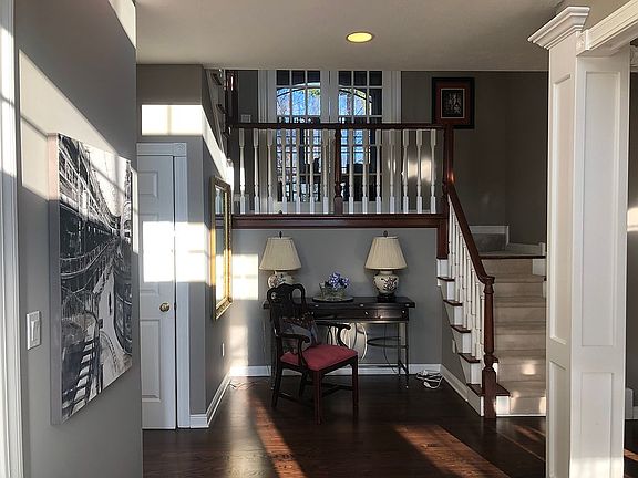 5th image of 9241 Province Ln