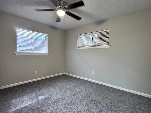 9 Clay St SE #2 — Photo 8
