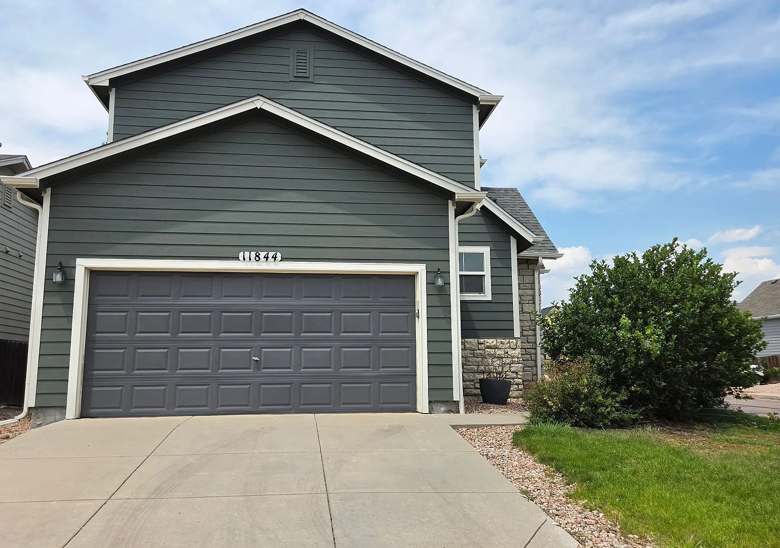 11844 Pei Grove - Courtyards at Woodmen Hills - 3 Bed/ 2.5 Bath/ 2 Car Garage — Photo 3