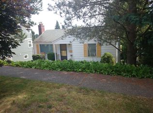 3218 36th Ave W, Seattle, WA 98199