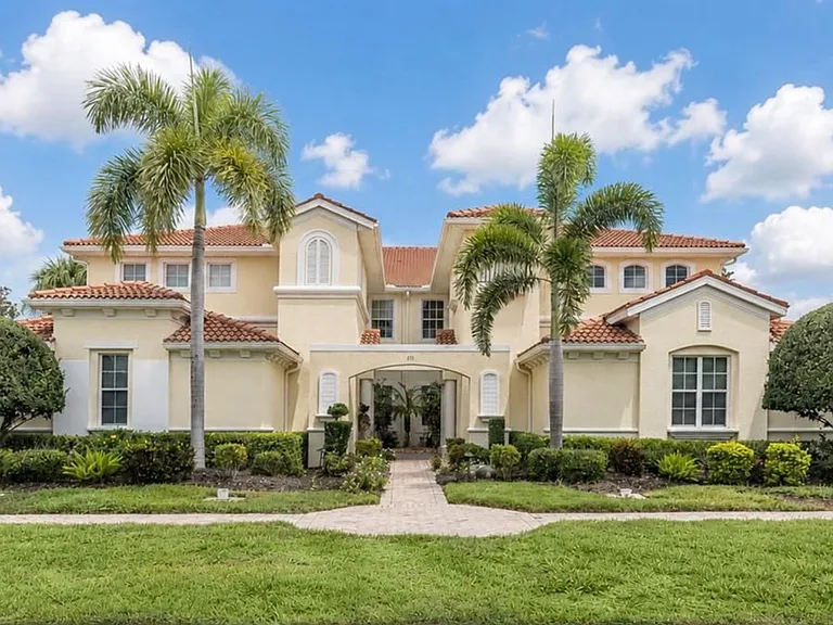 113 Bella Vista Ter #D — Photo 1