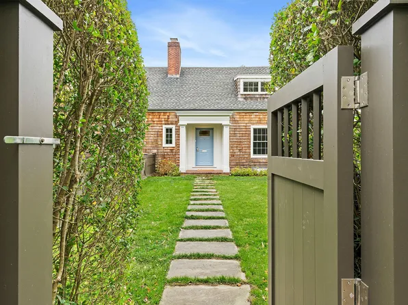 100 Meadow Way, East Hampton, NY 11937