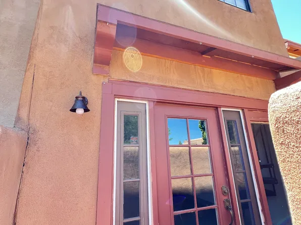2754 Calle Serena #A, Santa Fe, NM 87505