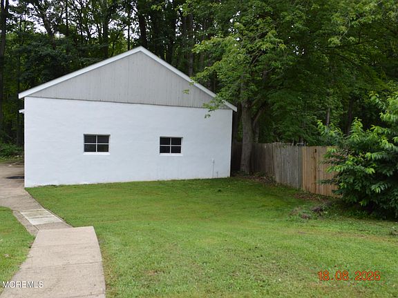 2nd image of 14 Homestead Lane