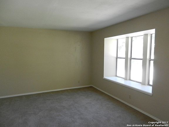 5th image of 4610 Stoney View St