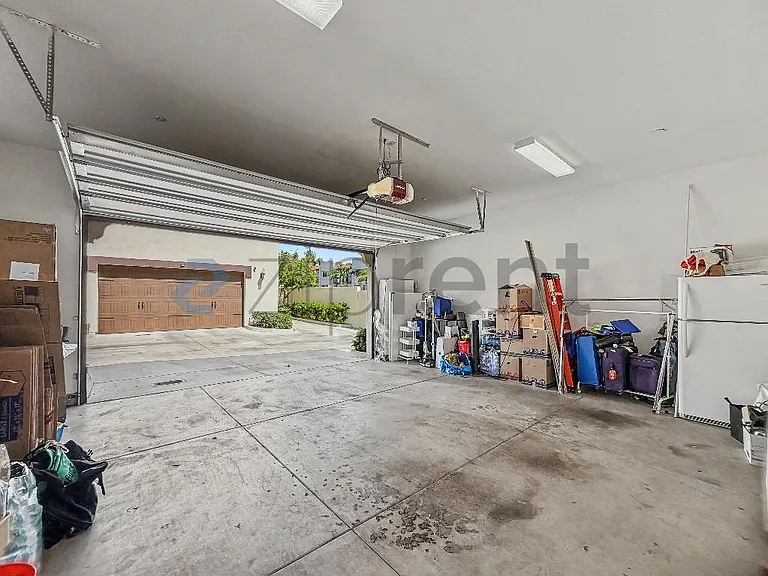 1676 3rd St — Photo 34