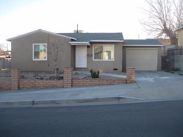 1st image of 521 Kathleen Dr