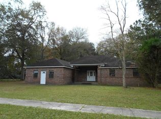 506 Lewis St, Macclenny, FL 32063