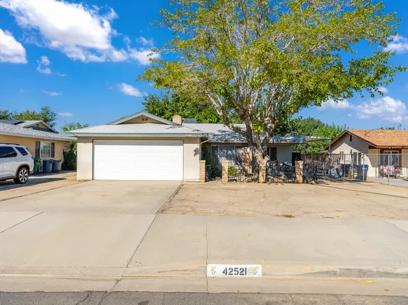 42521 52nd St W, Quartz Hill, CA 93536