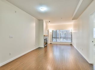 10866 City Pkwy #120, Surrey, BC