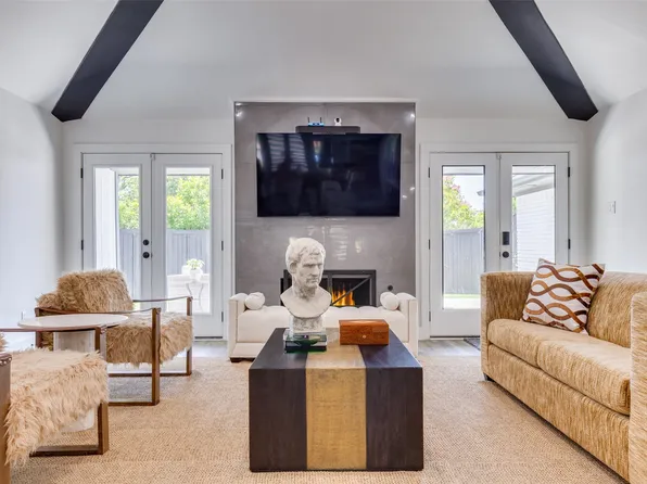 6626 Harvest Glen Dr, Dallas, TX 75248