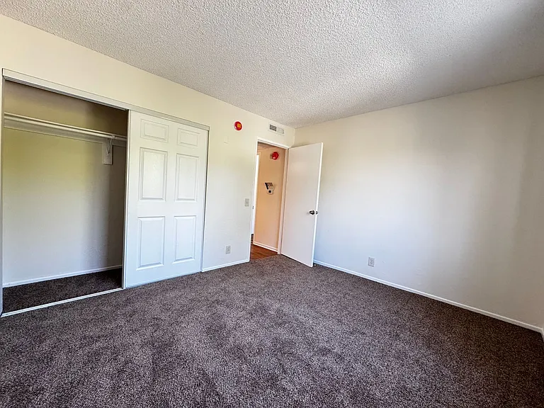 17740 Scherzinger Ln — Photo 31