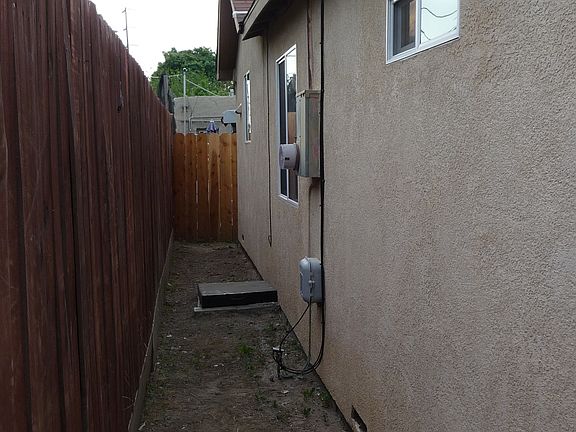 5th image of 1326 Tenaya Dr