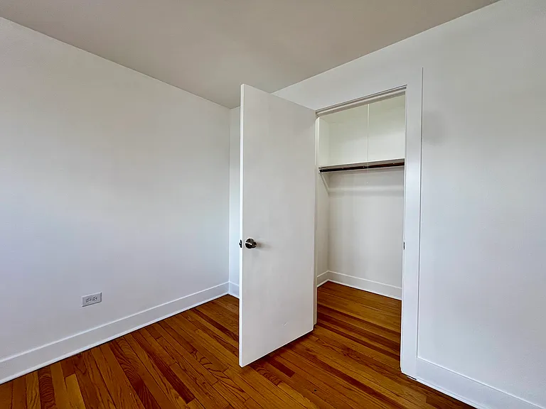 6540 N Damen Ave #2S — Photo 9