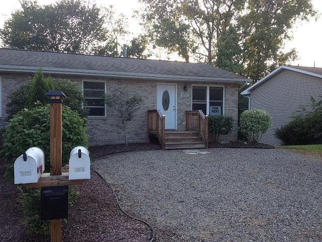 1st image of 8735 Lincoln Dr