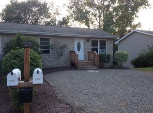 8735 Lincoln Dr, Whitmore Lake, MI 48189