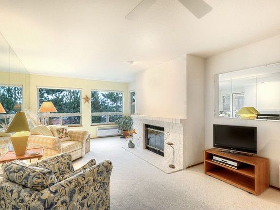4th image of 605 5th St APT B303