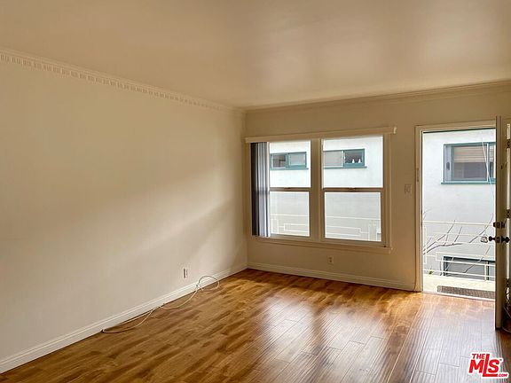 4th image of 2027 Euclid St APT G
