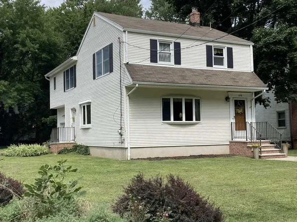 289 Meadowbrook Ave, Ridgewood, NJ 07450