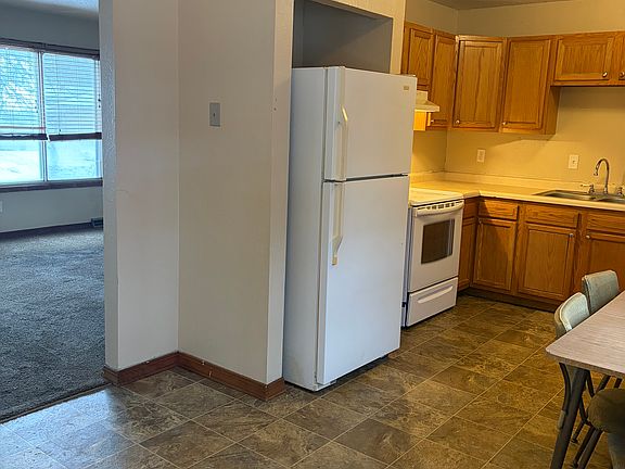 4th image of 1105 7th St N #1107