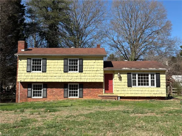 2161 Sallies Ln, Winston Salem, NC 27106