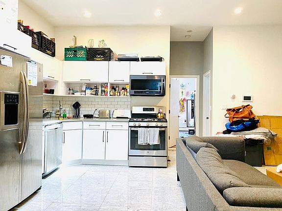 4th image of 291 Macdougal St #3F