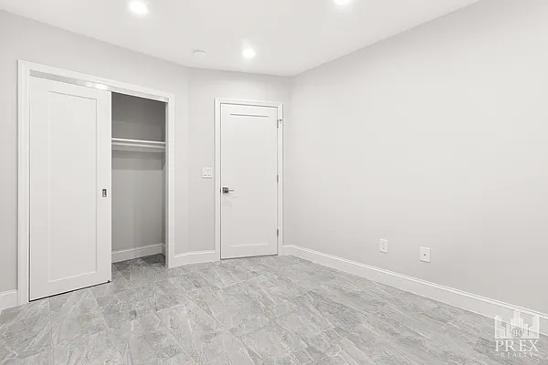 Bedroom, photo 5
