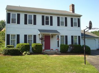 321 Faulkner Dr, Lancaster, PA 17601