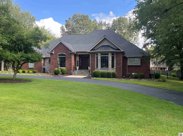 375 Stonegate Dr, Paducah, KY 42003