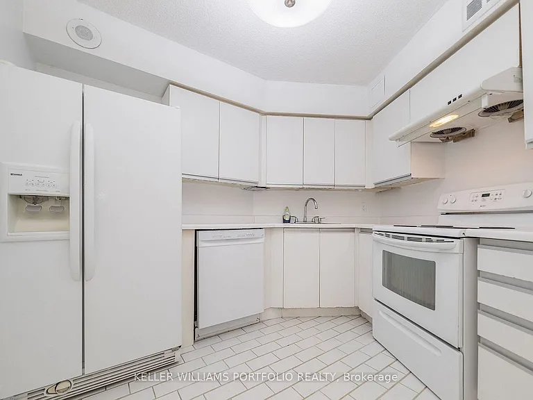 270 Queens Quay W #1107 — Photo 8