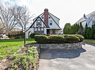 6296 Main St, Trumbull, CT 06611