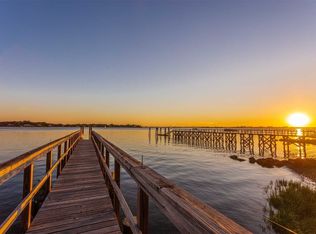 10 Hicks Ln, Port Washington, NY 11050