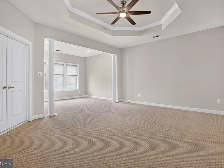 24949 Earlsford Dr — Photo 20
