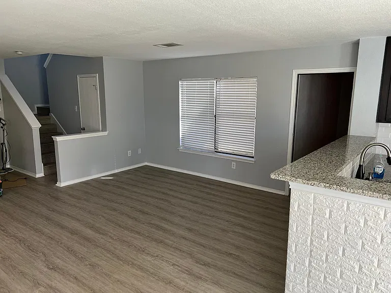 13321 Alysheba Dr — Photo 17