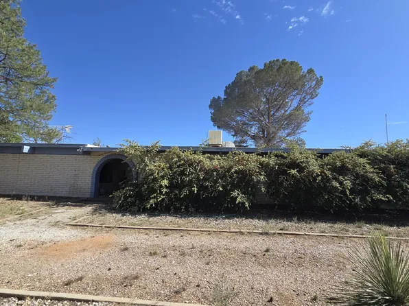 1110 E Justin St, Pearce, AZ 85625