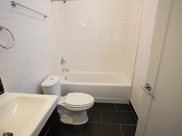 5100 S. Ellis Avenue — Photo 23