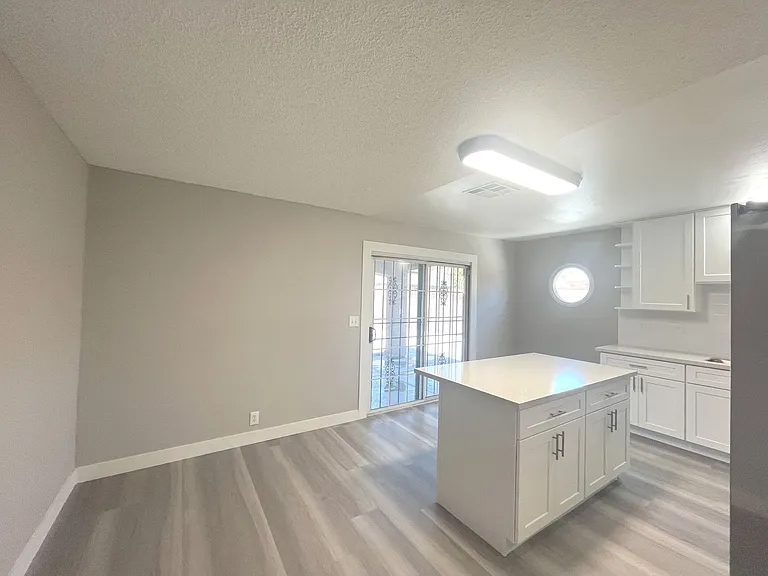 3801 Valley Forge Ave — Photo 13