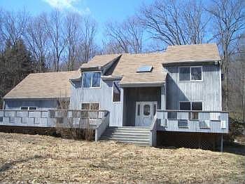 2nd image of 47 Bell Hollow Rd