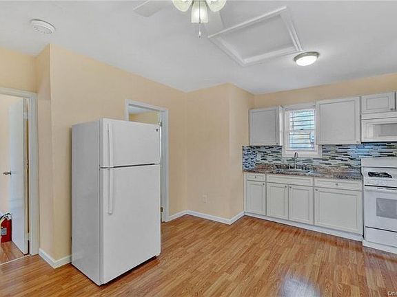 5th image of 31 Schneider Ave