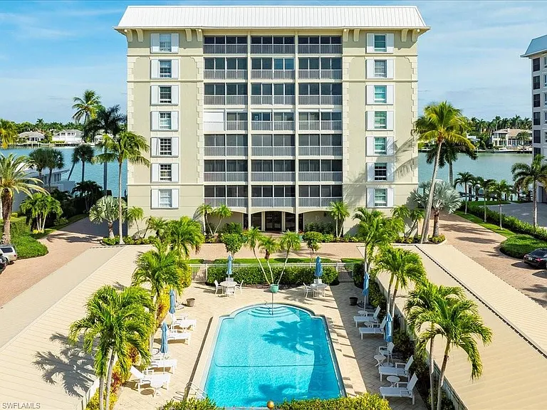 2750 Gulf Shore Blvd N #602 — Photo 37