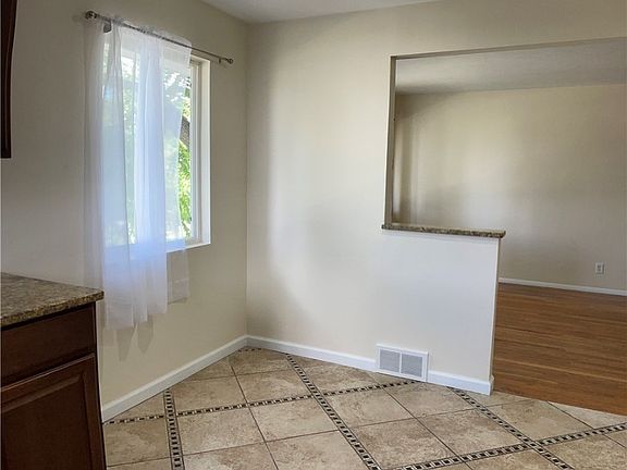 3rd image of 2817 Wales Ave