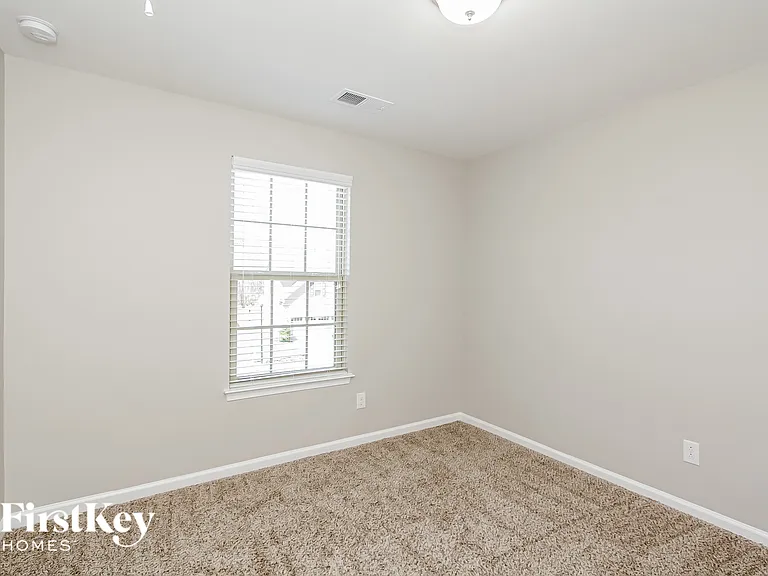 717 Rosegate Dr — Photo 12